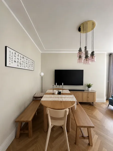 Urban Living Gleisdreieck– Großzügige Designwohnung mit Walk-in Closet & Home Office — photo 1